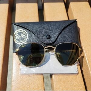 Ray-Ban Classic Gold Frame Sunglasses